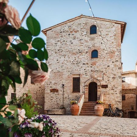 Hotel Borgo Petroro à Todi Extérieur photo